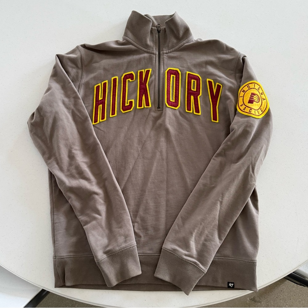 47 Men's Hickory Pacers 1/4 zip. Large. Non smoking.